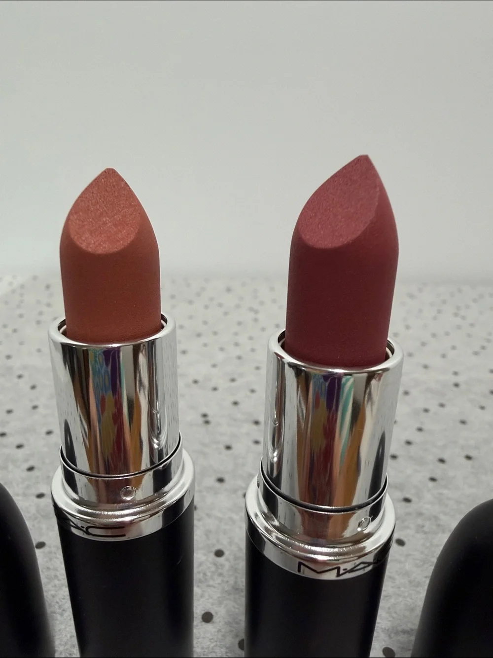 MAC Cosmetics Lipstick Duo 690 twig twist & 627 cool teddy macximal  matte lip